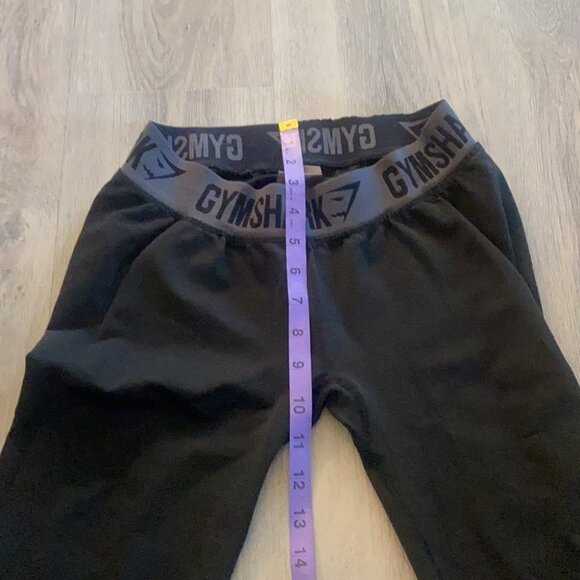 GymShark black Capri length pants - Picture 7 of 12
